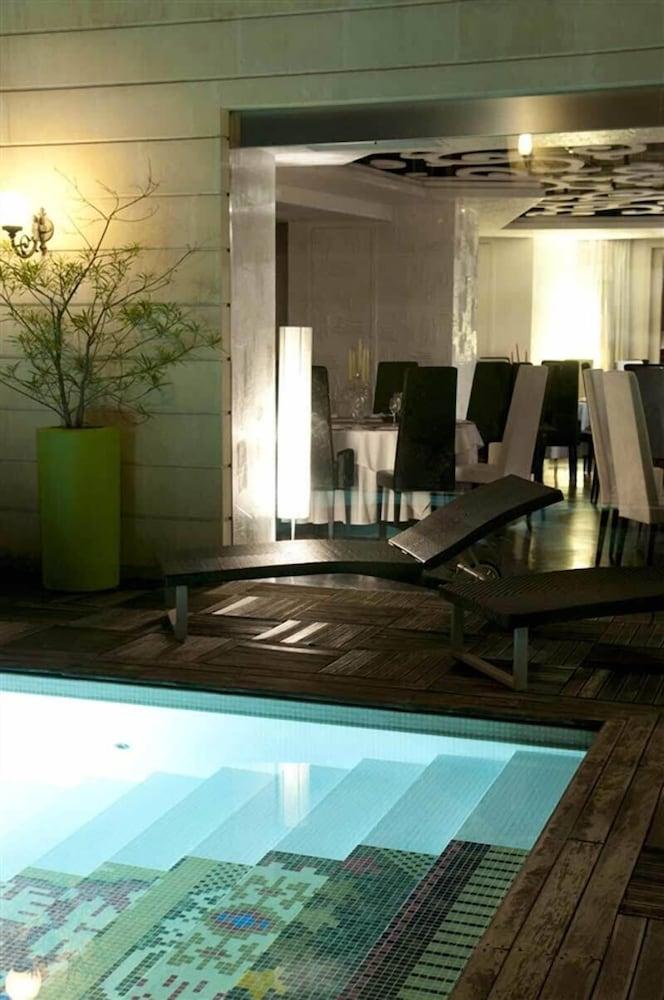 Vdb Next Hotel